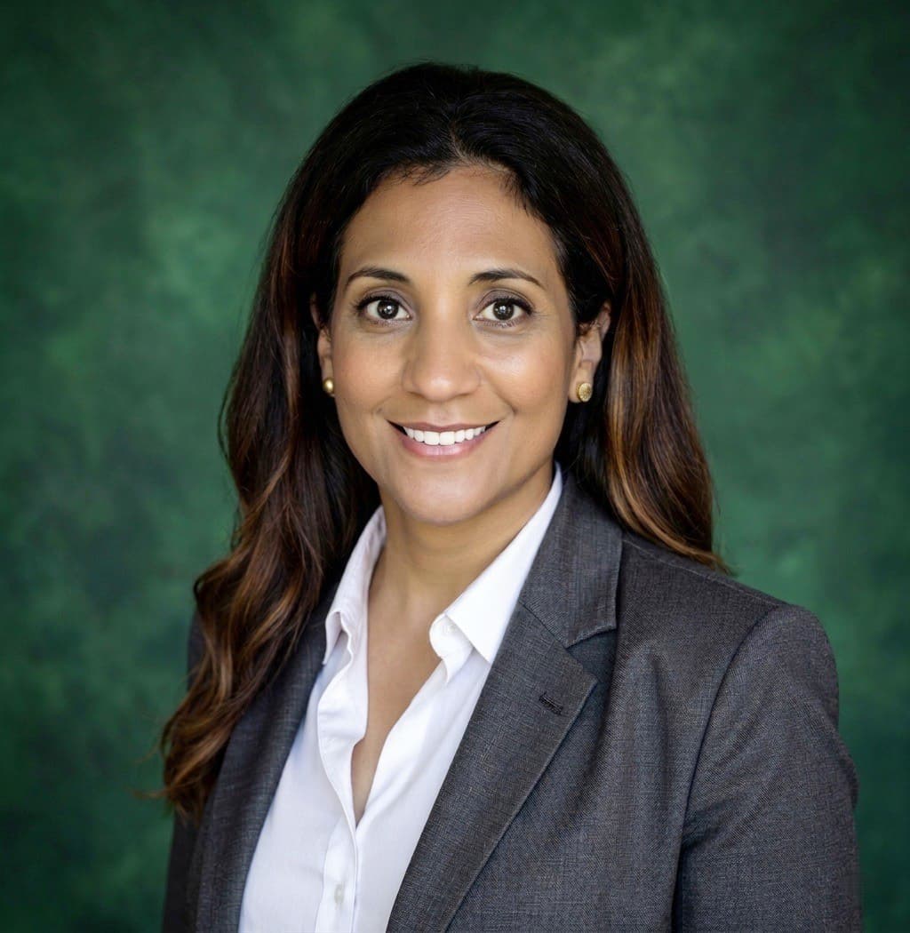 Karen Toussaint headshot